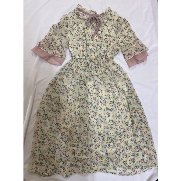 Đầm hàng si giá rẻ đa dạng kiểu dành cho nữ nhiều phong cách