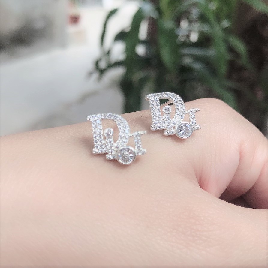 Bông tai bạc hình chữ D đính đá thời trang, chất liệu bạc cao cấp - Trang sức bạc Evasilver