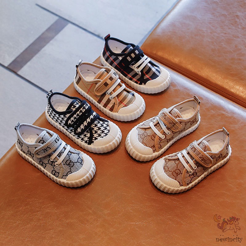Giày Vải Canvas Đế Mềm In Họa Tiết Thời Trang Hàn Quốc Dễ Thương Thoải Mái Cho Bé