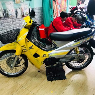 Chai Sơn Xịt Samurai Màu Vàng Crôm (108)