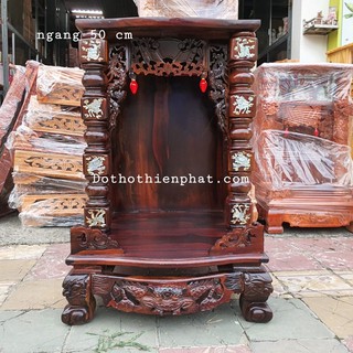 Bàn thờ thần tài ông địa gỗ muồng đen ngang 50 cm cột cẩn rất đẹp