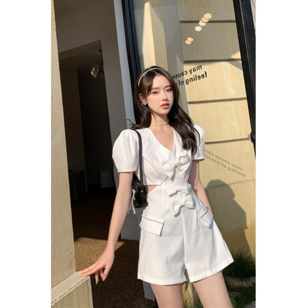 Jumpsuit Đầm Trắng Nữ Đính Nơ Cổ V Hàn Quốc Jumpsuit Ngắn Ullzang Kiểu Đẹp Khoét Eo Đồ Bay VFSDT26430