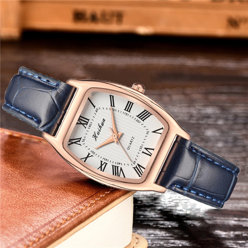 Đồng hồ thời trang nữ dây da mặt số la mã