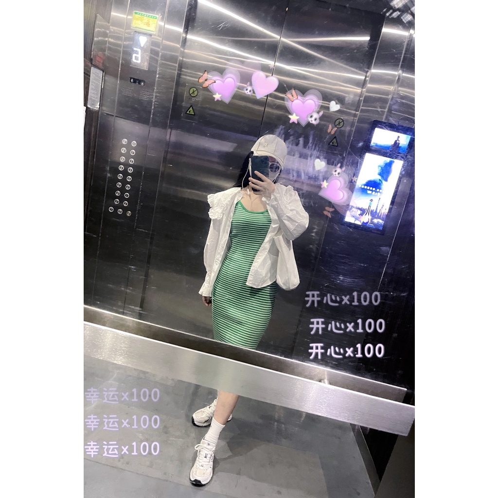 Váy dệt kim hai dây kẻ sọc ngang màu xanh lá ôm body dáng dài style Hong Kong