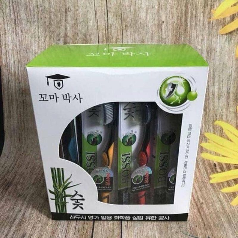 Bàn Chải Đánh Răng Than Tre Hoạt Tính Bossi Hàn Quốc