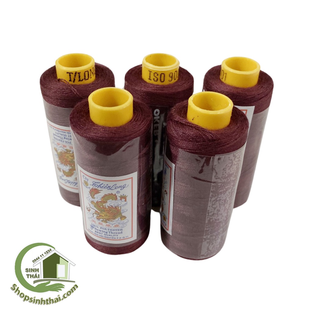 Cuộn chỉ may nhỏ màu đỏ đô