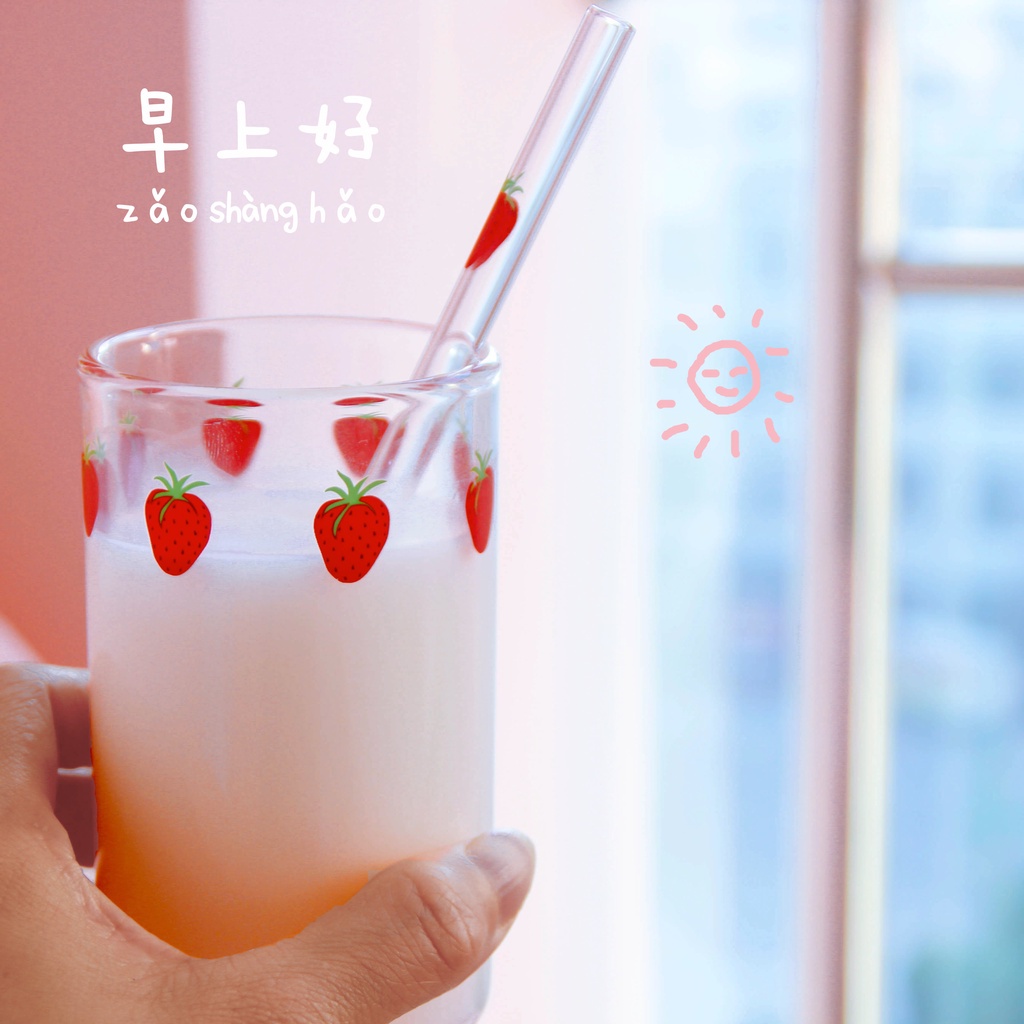 Ly Uống Nước Hình Quả Dâu Dễ Thương 320ml