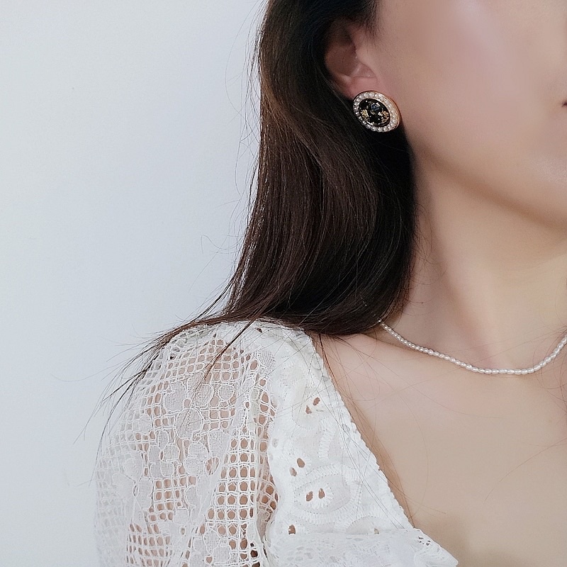 Hoa tai đính hạt phong cách cổ điển thập niên 90 - Maben