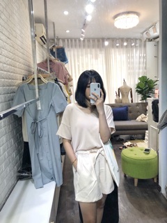 Áo phông len mỏng cổ tim