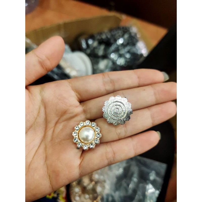 D51 - Trai tròn đính đá