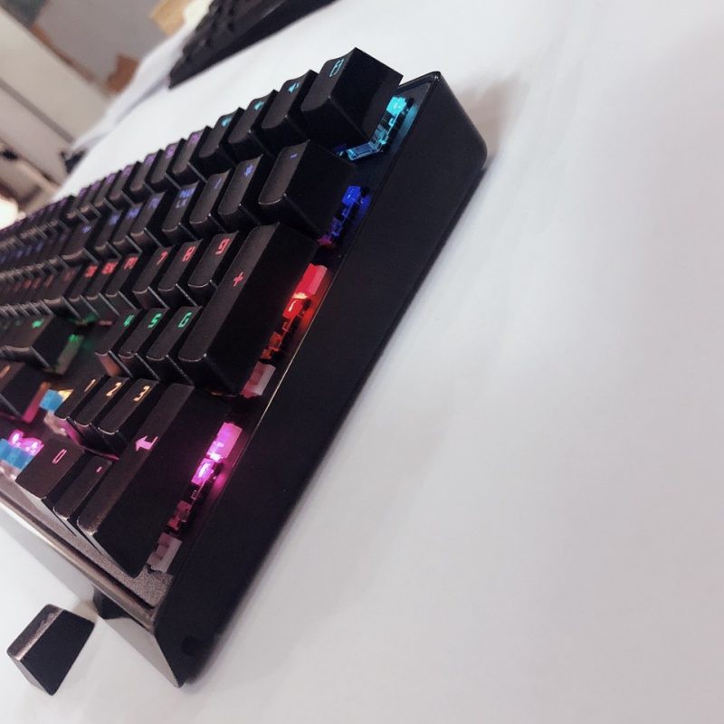 BÀN PHÍM CƠ GOLDTECH K25 LED RAINBOW BLUE SWITCH CÓ KÊ TAY | BigBuy360 - bigbuy360.vn