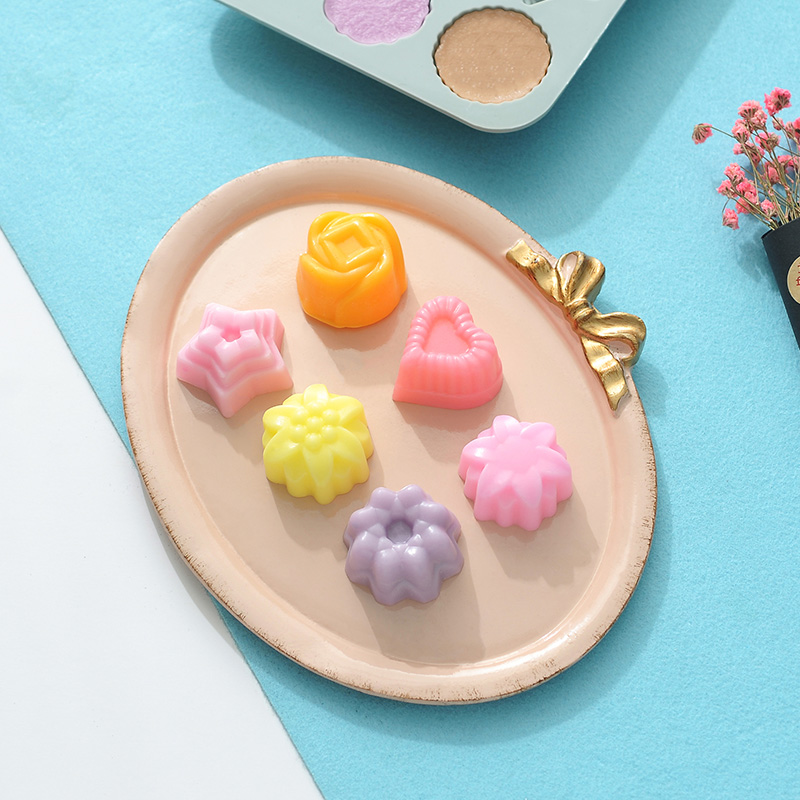 Khuôn Silicon 4D Làm Socola,Thạch,Đá,Kẹo Dẻo,Pudding Hình 12 Hoa Nổi