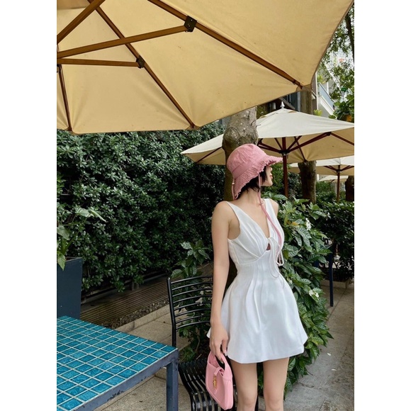 Mũ JACQUEMUS Bucket Tai Bèo