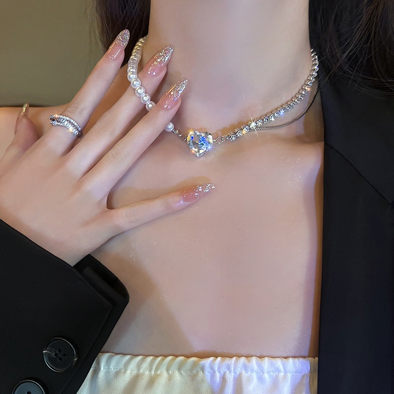 Vòng Cổ Choker Mặt Hình Bướm Vỏ Sò Đính Ngọc Trai Thanh Lịch Cho Phái Nữ