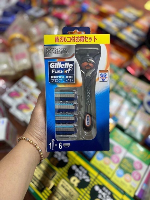 Dao cạo râu Gillette Fusion 6+1 Nhật Bản