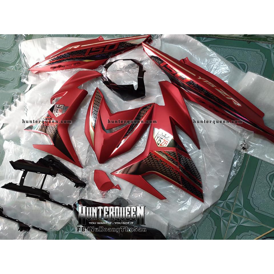 Tem Exciter 150. Tem Y15ZR. Xe đỏ nhám. Chất liệu crom. Chỉnh sửa theo yêu cầu. Sắc nét, bền màu, chống nước