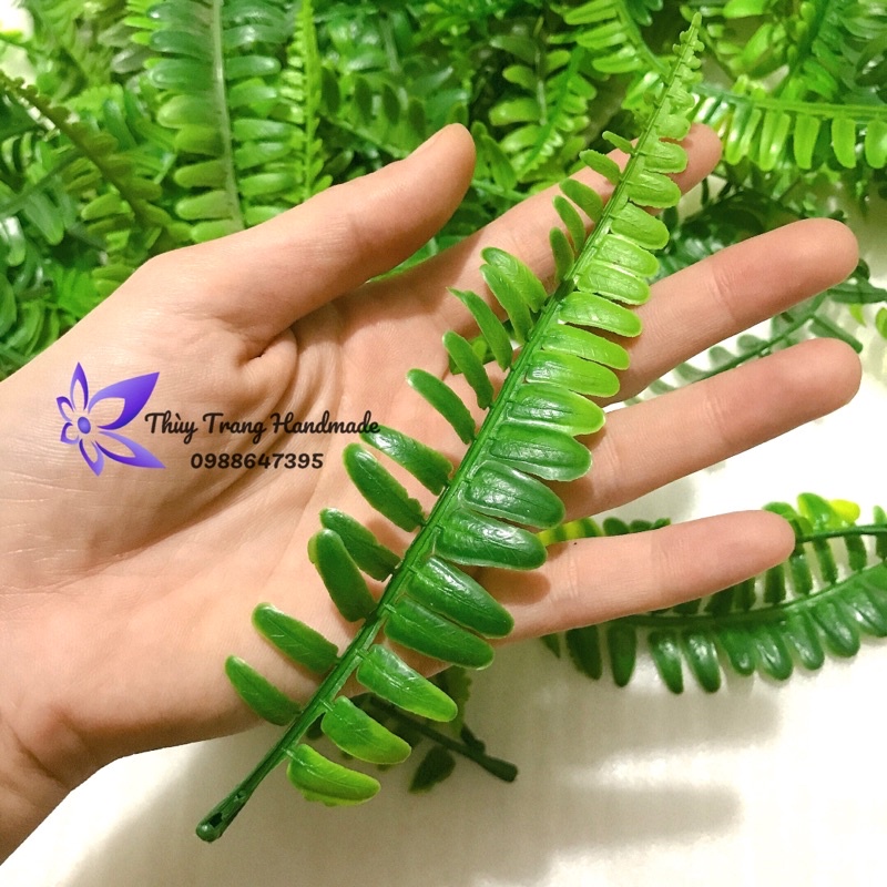 1 LÁ DƯƠNG XỈ nhựa cắm trang trí cho bình hoa voan, hoa giả