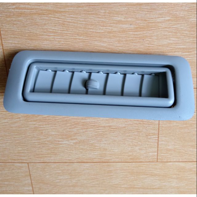 Cửa gió trần xe Innova Fortuner 2017