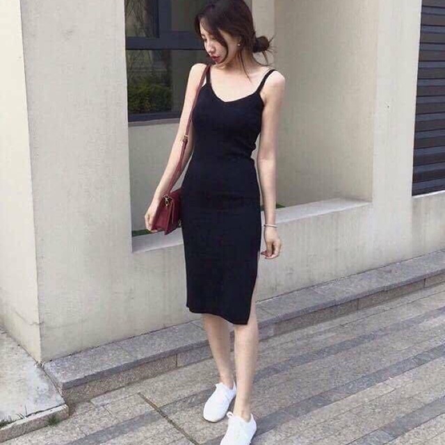 Đầm body 2 dây xẻ đùi