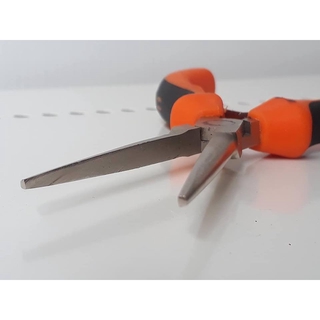 Kìm nhọn mỏ dài Truper 6in (152,4mm)