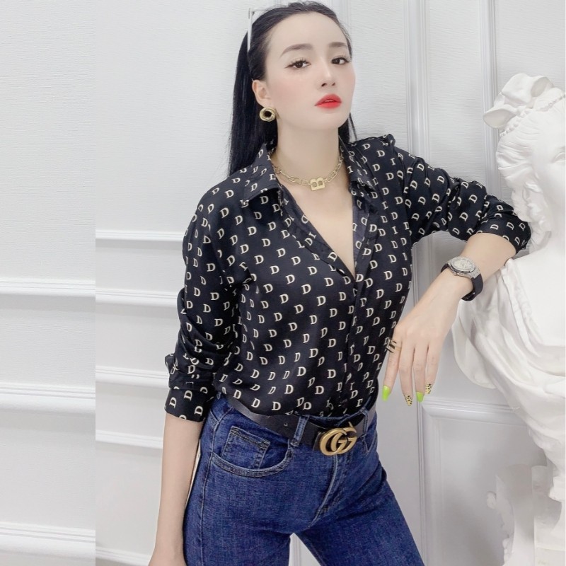 Quần jean nữ ống loe 9 tấc lưng siêu cao 1 cúc màu xanh da trời đậm 6205