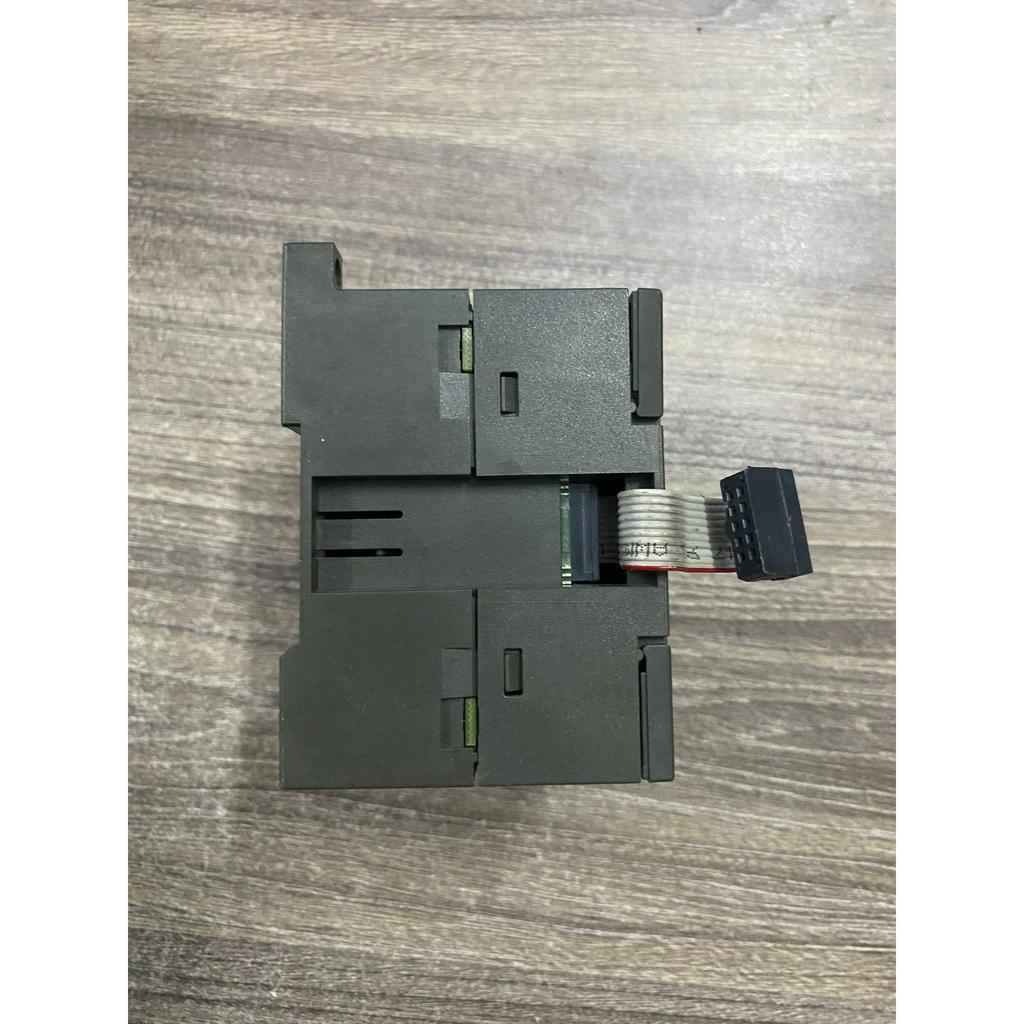 Module  S7-200  EM 223 GERMANY  mở rộng 8 ngõ vào 8 ngõ ra RELAY tháo máy