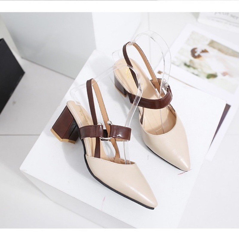 Giày cao gót vuông 7p bít mũi quai ngang nâu khóa gài bác sĩ