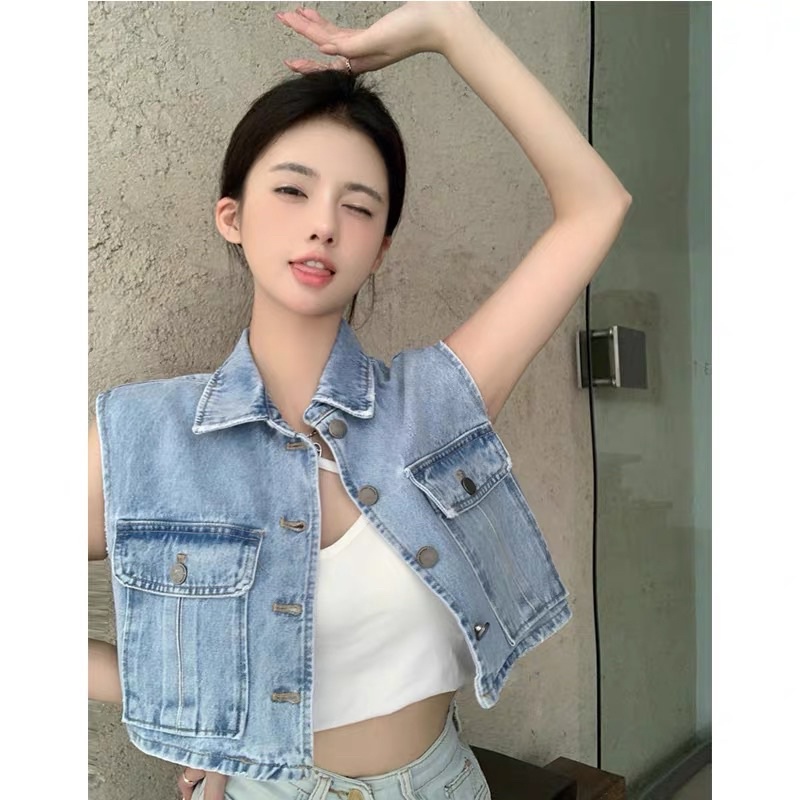 Áo khoác bò jean cộc tay dáng ngắn phối cúc thời trang nữ