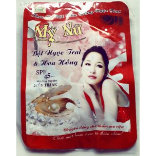 Kem và bột tắm trắng ngọc trai và hoa hồng