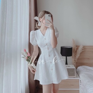 ĐẦM TRẮNG GẤM HOA CỔ V CUTOUT LƯNG