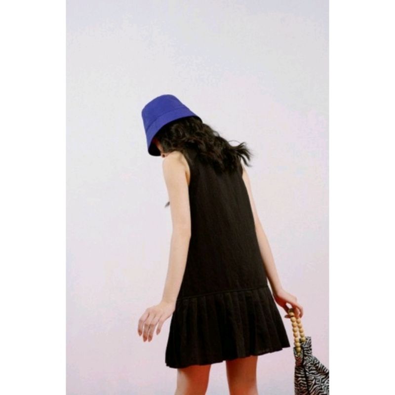 Đầm sát nách libe