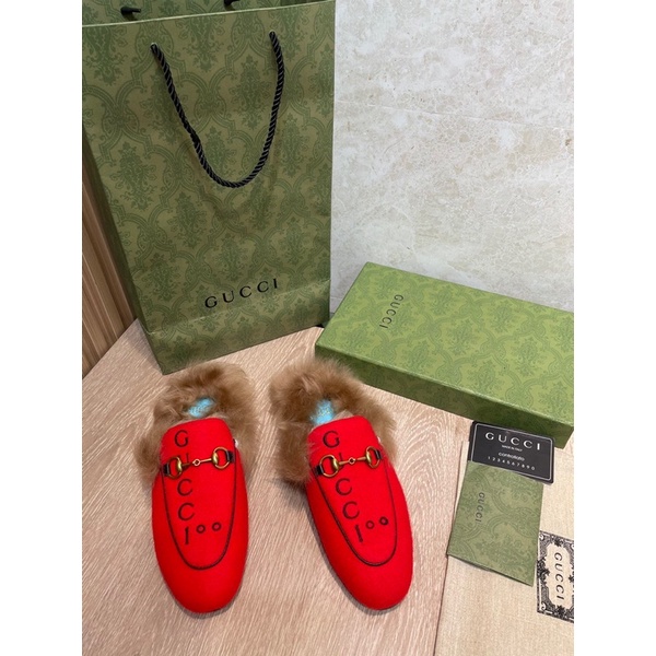 Giày sục lót lông mẫu mới hoạ tiết thương hiệu Gucci GG/GC 2021 cao cấp