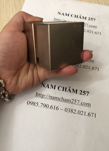 [Xả Kho Giá Xưởng] Nam châm viên 50x50x25mm, loại nam châm trắng đất hiếm lực hút siêu mạnh, cẩn thận khi sử dụng.