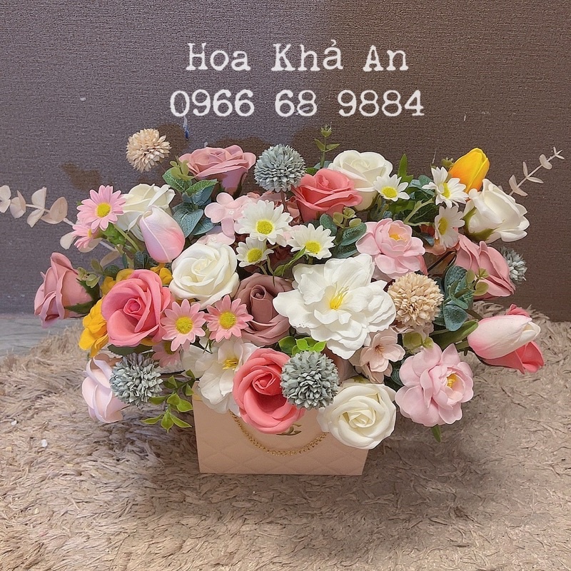 Lẵng hoa Cha-nel cao cấp 3 màu Đen/hồng/trắng. Tặng Sinh nhật hoặc Khai trương cực xịn