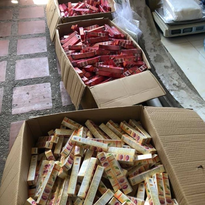 Dưỡng kích màu môi Collagen Lip Balm, son dưỡng có màu sau phun xăm thẩm mỹ ,check mã-Usa 15gram | BigBuy360 - bigbuy360.vn