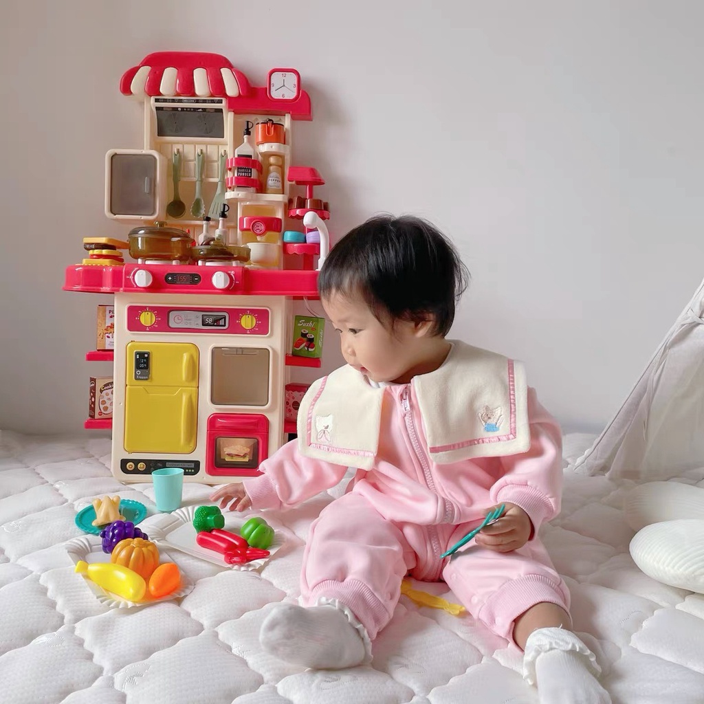 Kệ bếp cho bé với màu sắc phù hợp với bé trai, bé gái chất liệu an toàn cho bé