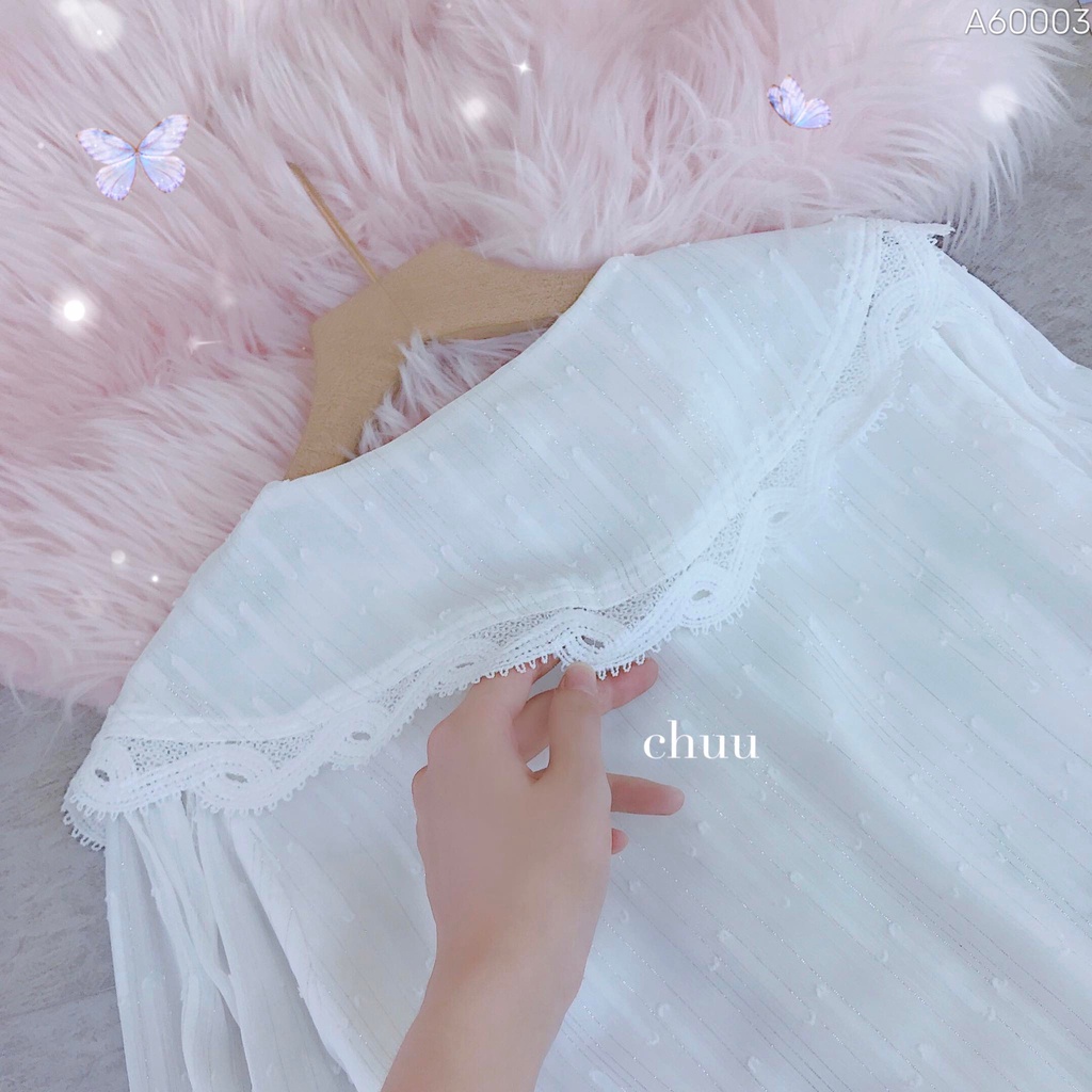 Áo sơ mi kiểu nữ trắng vạt nhọn tay dài vải sọc kim tuyến CHUU A60003