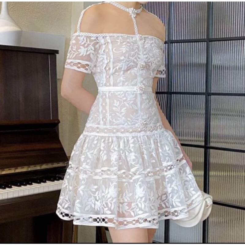 Váy ren điệu đà hàng QC.