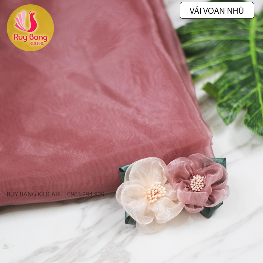 Vải voan ánh nhũ dùng làm hoa cài áo, kẹp tóc nữ