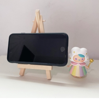 Giá đỡ điện thoại mini bằng gỗ dễ thương tiện dụng