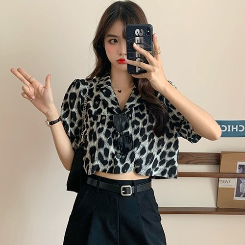Áo sơ mi croptop họa tiết da báo phong cách retro (ảnh thật)