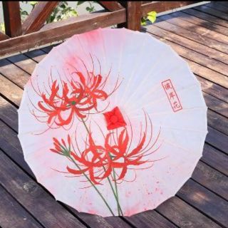 Ô dù cổ trang hoa bỉ ngạn