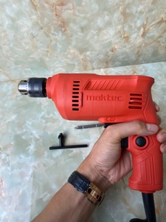 Máy khoan Maktec MT60