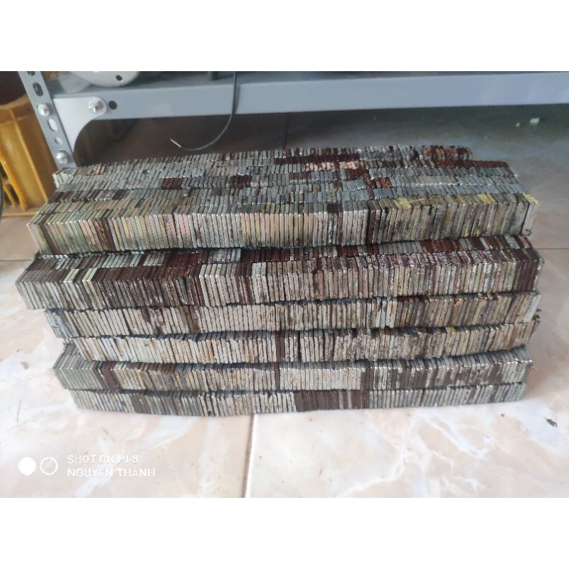 Nam châm trắng kích thước 41x17x2,5mm