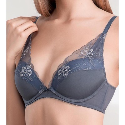 [Xả kho] Áo ngực nữ Triumph 7728 có gọng, mút vừa, cúp Vdeep viền ren nâng ngực