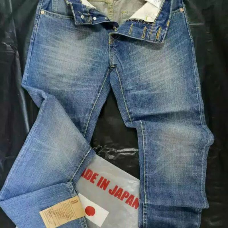 Quần jean Levis 501 hàng chính hãng Nhật Bản