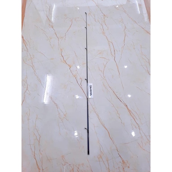 cần lure Daiwa Crossfire máy ngang