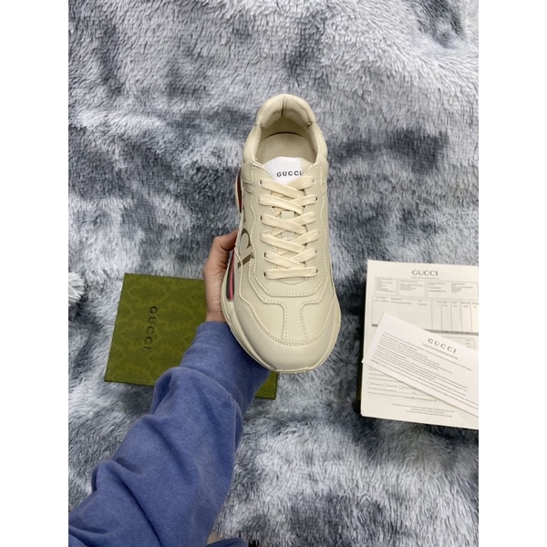 KHO SỈ HẢI HẠNH TẶNG BOX BẢO VỆ , GIÀY GU CI KẺ NGANG HÀNG 1:1