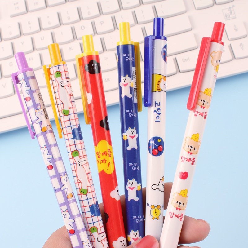 Bút bi bấm dễ thương