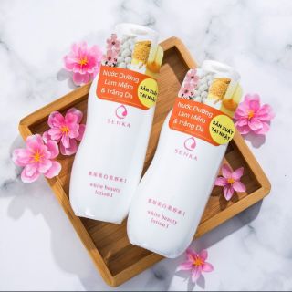 200ml Nước dưỡng làm mềm và trắng da Senka Nhật